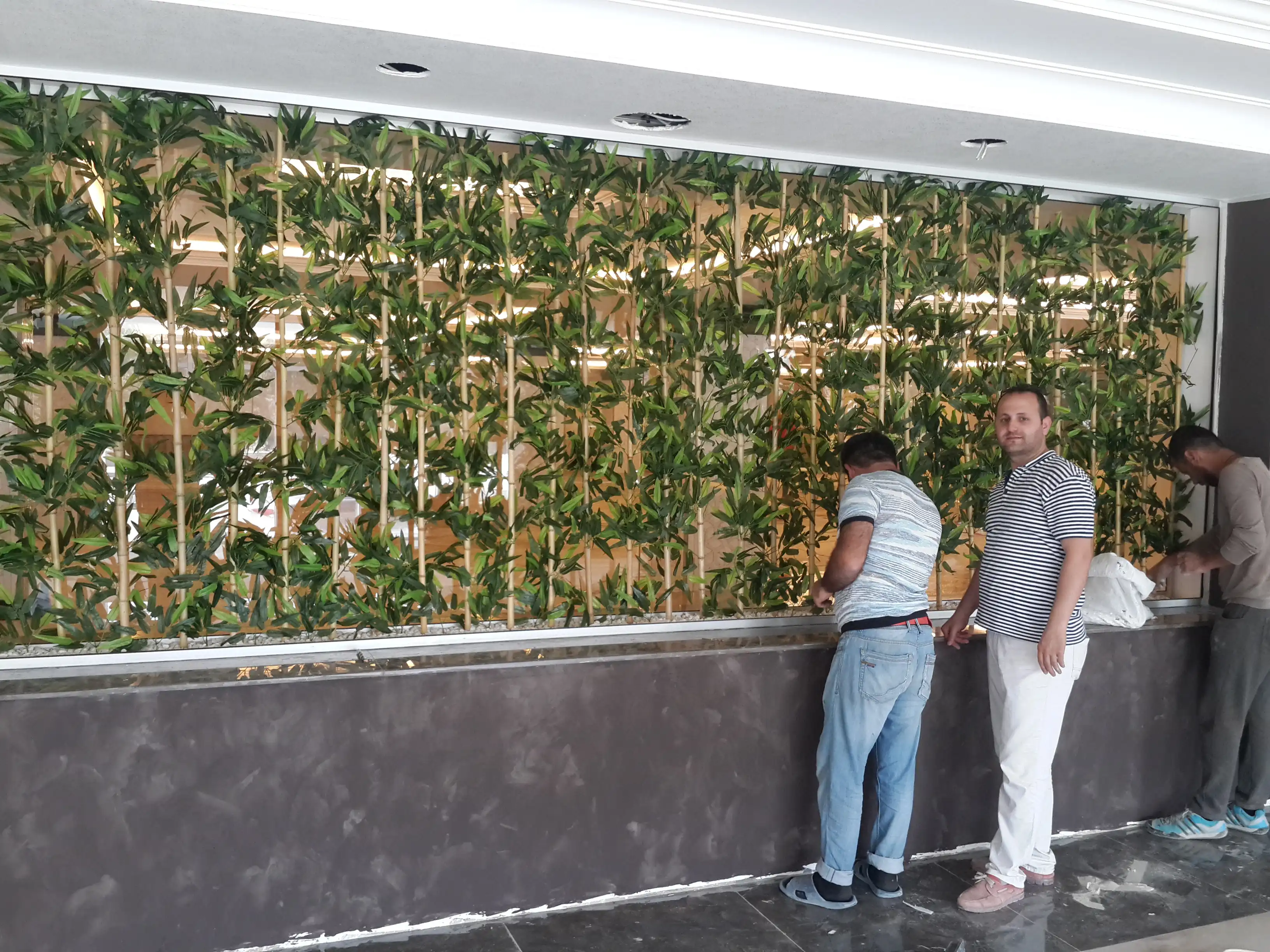 Rich Hotel 040