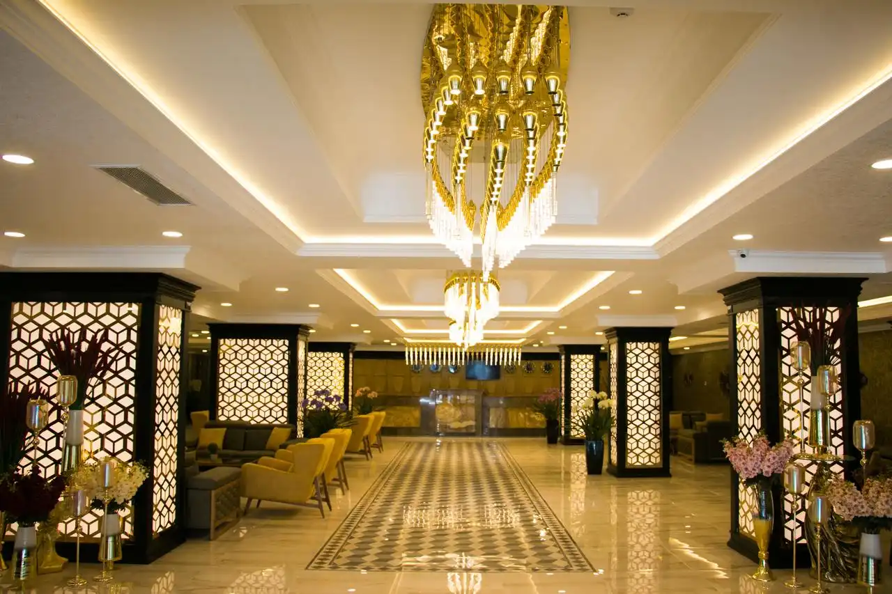 Rich Hotel 047