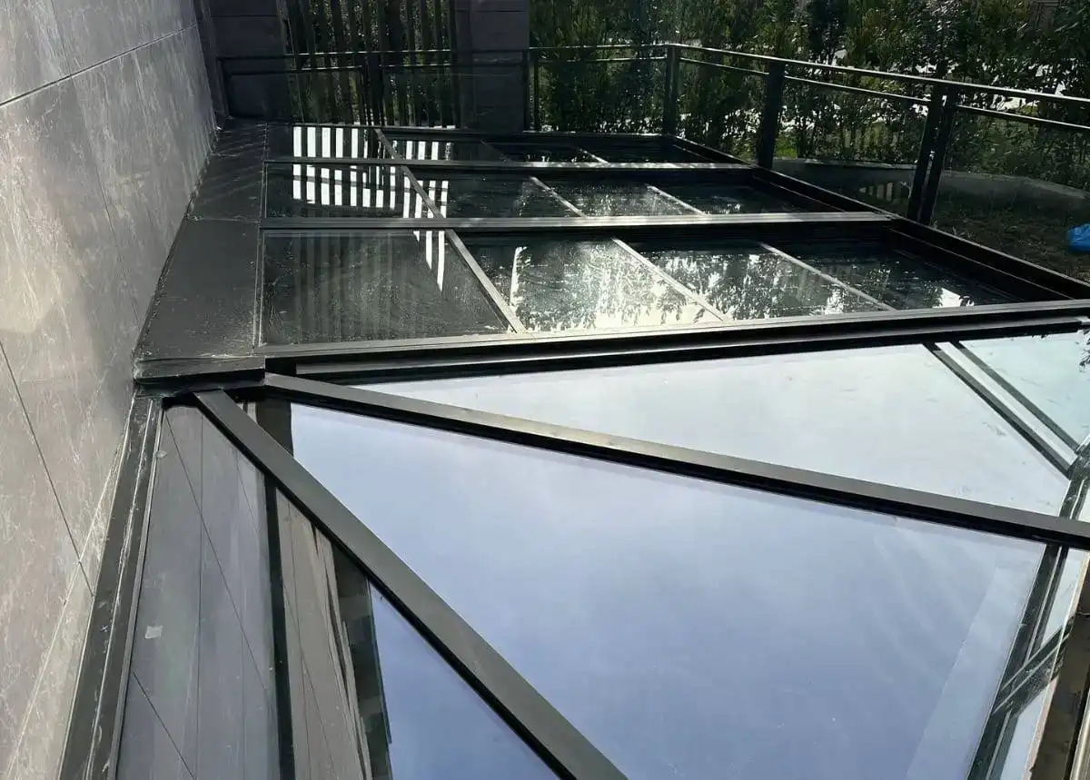 Skylight 002